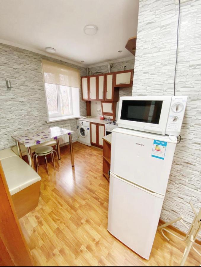 Apartments Ahmetova 6 32 Алма Ата Екстериор снимка