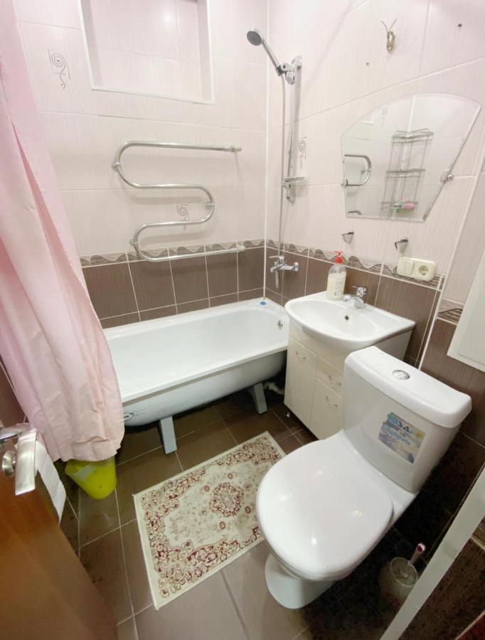 Apartments Ahmetova 6 32 Алма Ата Екстериор снимка